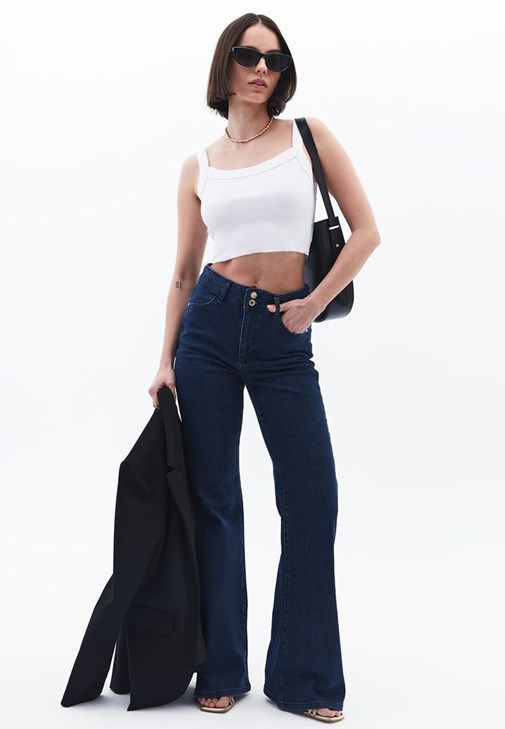 Yüksek Bel Flare Pantolon ve Crop Atlet Kombini