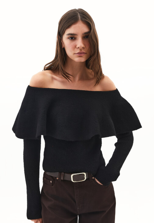 Straplez Kazak ve Bootcut Pantolon Kombini