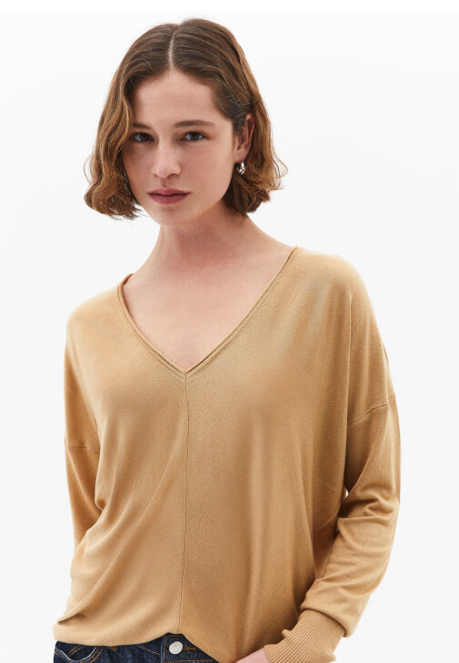 V Yaka Triko Kazak ve Bol Paça Pantolon Kombini