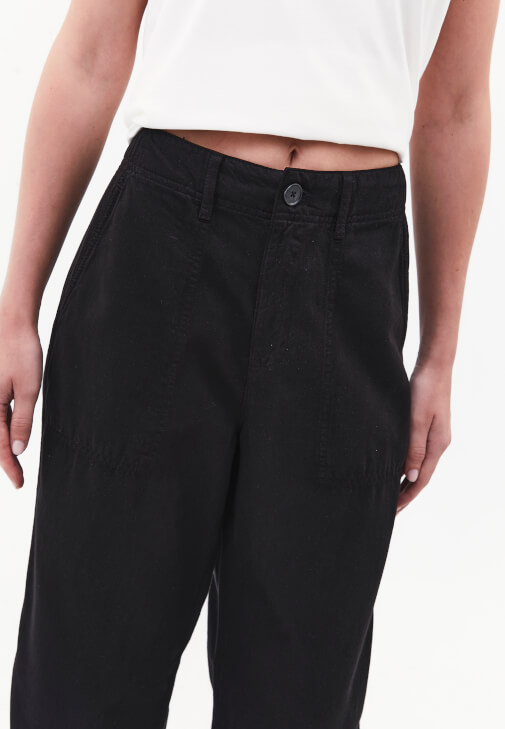 Pantolon ve Denim Ceket Kombini