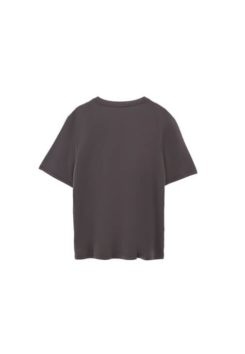 Oversize Tişört ve Modal Pantolon Kombini