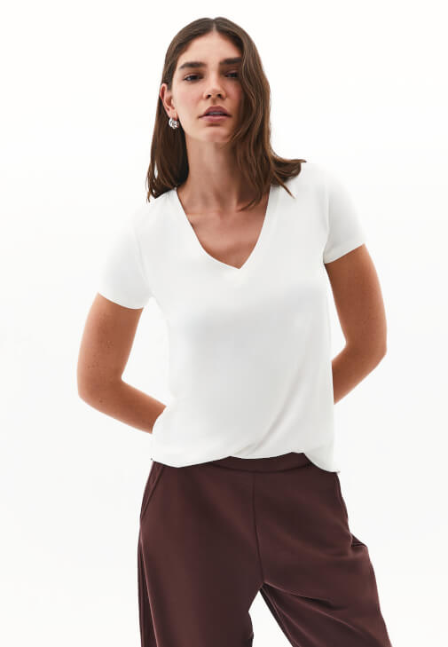 Krem Modal V Yaka Tişört