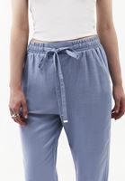Bayan Mavi Keten Karışımlı Carrot-Fit Pantolon
