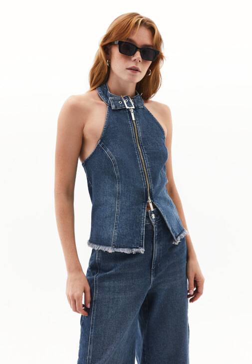 Halter Yaka Bluz ve Barrel-Fit Pantolon Kombini
