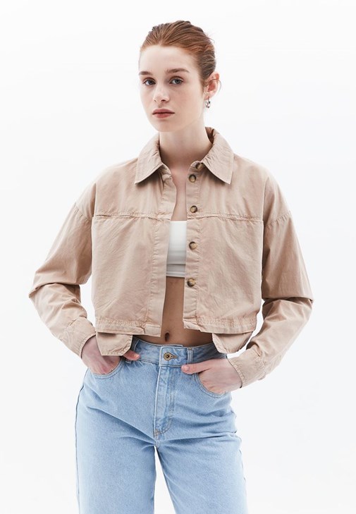Bej Cep Detaylı Crop Gömlek