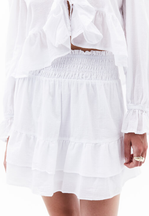 Gipeli Etek ve Fırfırlı Bluz Kombini