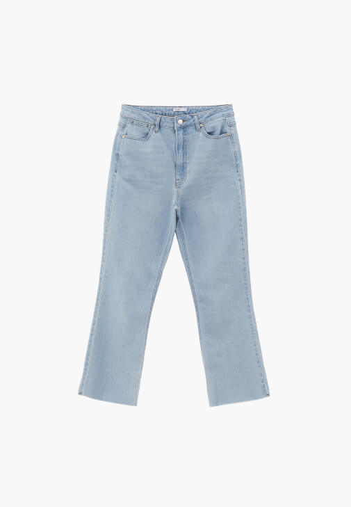 Kick Flare Denim ve Atlet Kombini