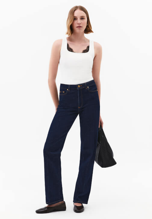 Dantelli Atlet ve Denim Pantolon Kombini