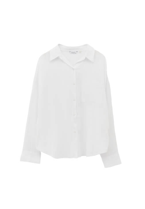 Cepli Gömlek ve Carrot-Fit Pantolon Kombini