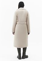 Bayan Bej Kemer Detaylı Düğmeli Trençkot