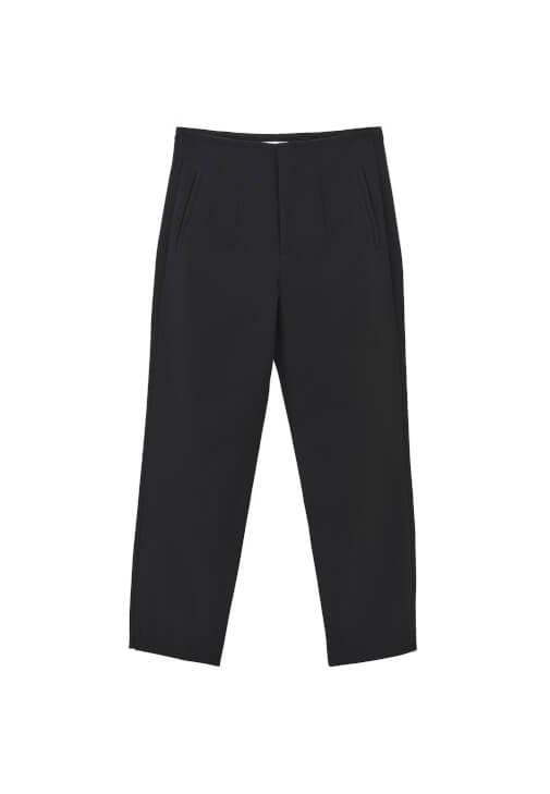 Carrot-Fit Pantolon ve Tişört Kombini