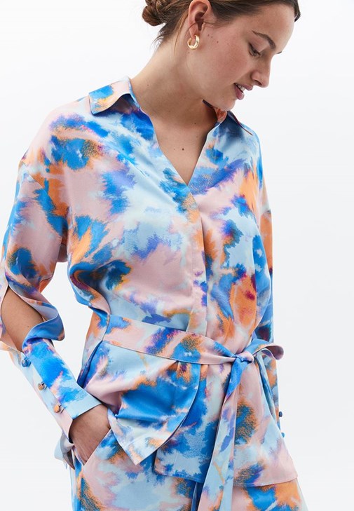  Kuşak Detaylı Saten Gömlek