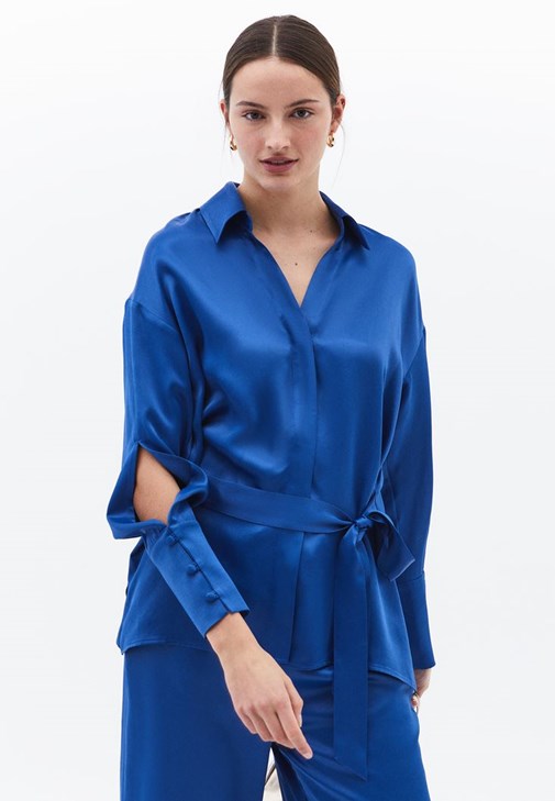 Saten Gömlek ve Yüksek Bel Saten Pantolon Kombini