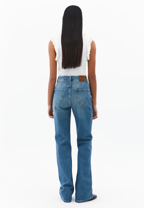 Bootcut Denim ve Blazer Ceket Kombini