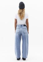 Bayan Mavi Barrel-Fit Denim Pantolon