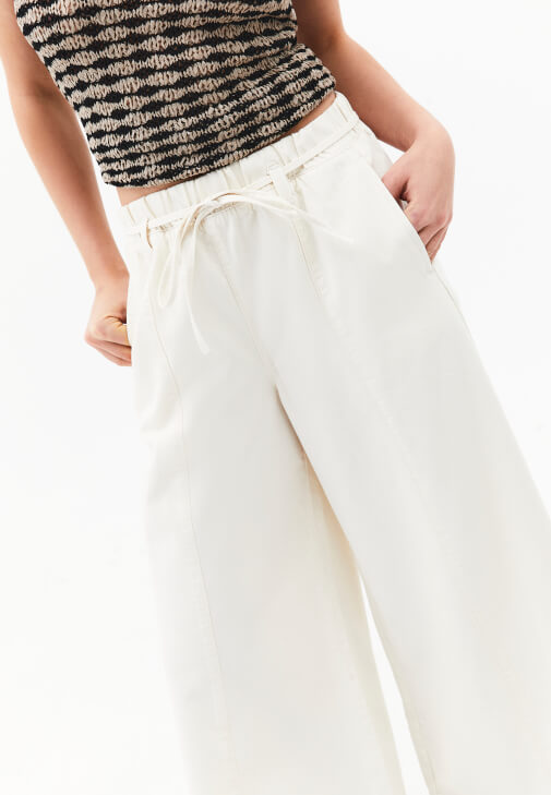 Culotte Pantolon ve Ajurlu Kazak Kombini