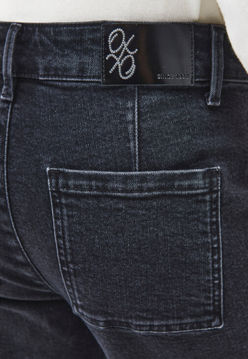 Flare Denim ve Ceket Kombini