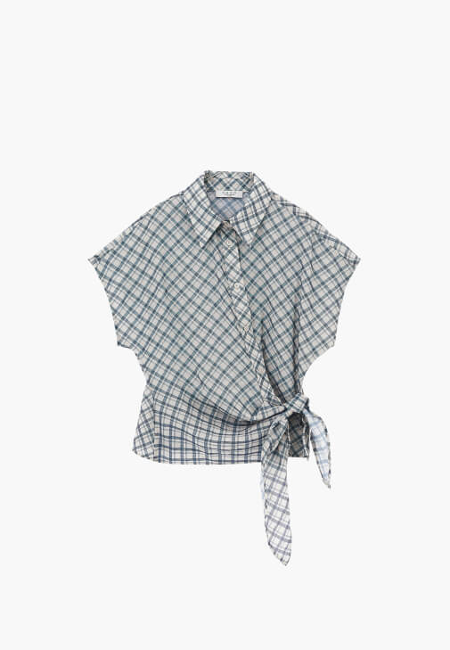 Ekoseli Gömlek ve Mom-Fit Denim Kombini