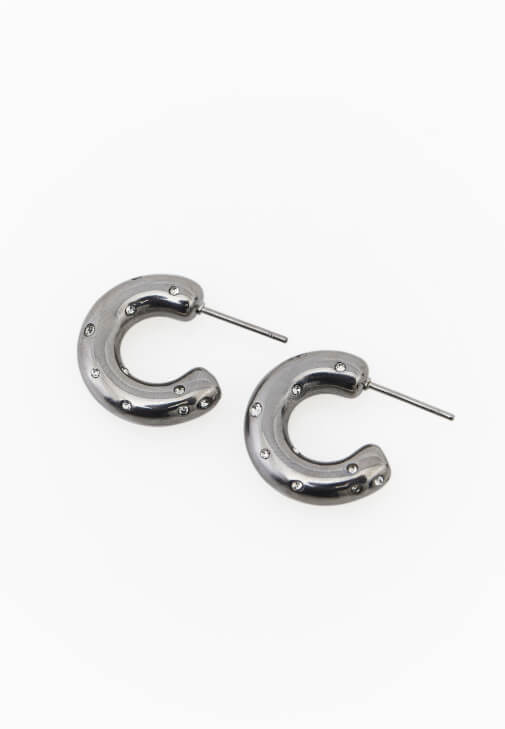  Taş Detaylı Halka Küpe