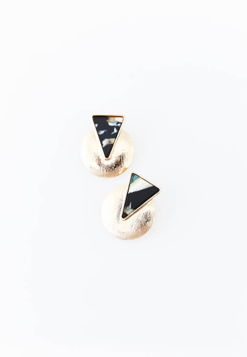 Siyah Taş Detaylı Küpe