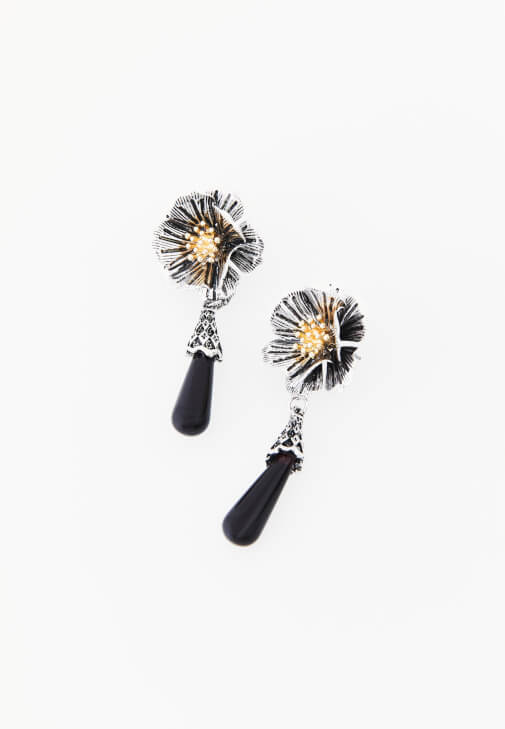 Siyah Sallantılı Küpe