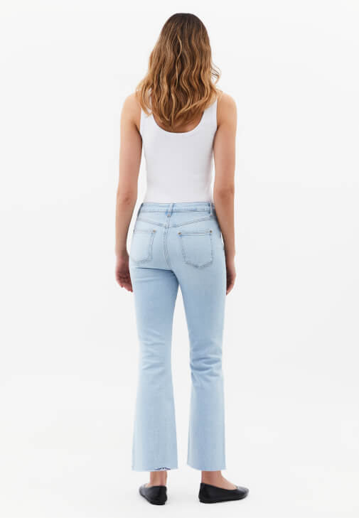 Kick Flare Pantolon ve Trençkot Kombini