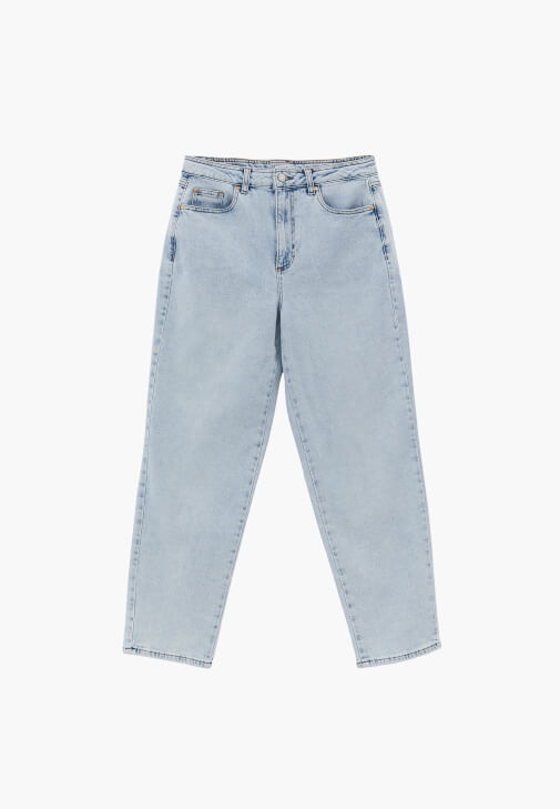 Mom-Fit Pantolon ve U Yaka Atlet Kombini