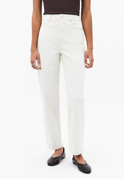 Denim Pantolon ve Hırka Kombini