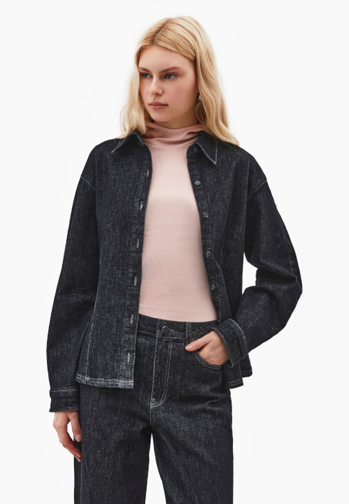 Denim Gömlek ve Baggy-Fit Denim Kombini