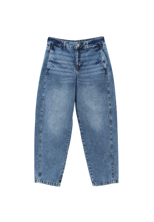 Düşük Bel Pantolon ve Kürk Kombini