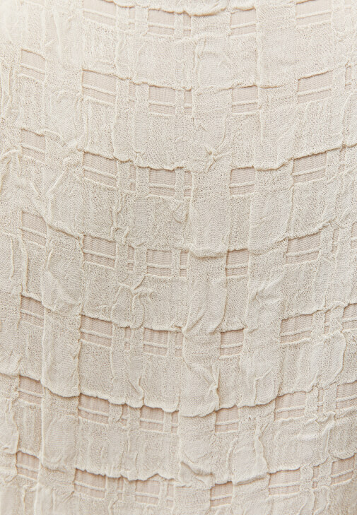 Dantelli Bluz ve Barrel-Fit Pantolon Kombini