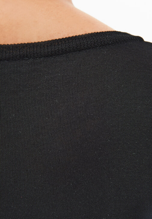 Triko Kazak ve Wide-Leg Pantolon Kombini