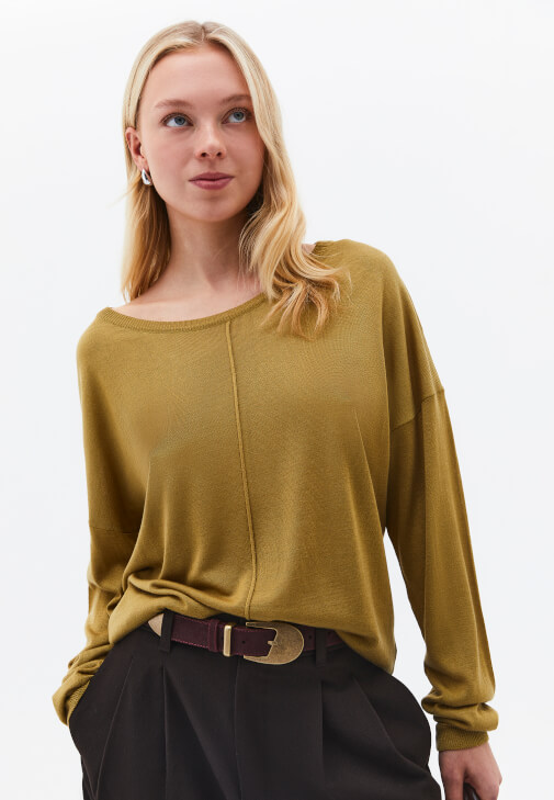 Yeşil Bot Yaka Triko Kazak