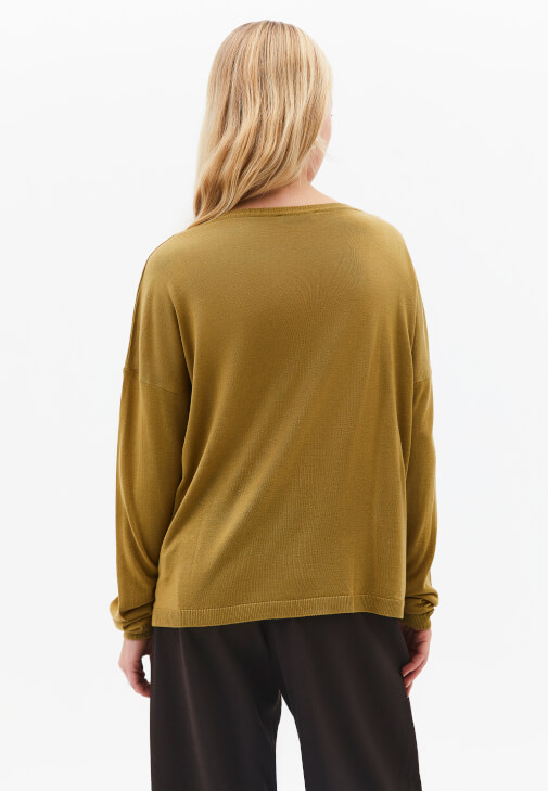 Triko Kazak ve Wide-Leg Kumaş Pantolon Kombini