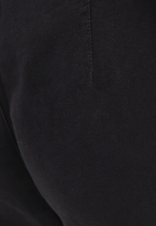 Pantolon ve Denim Ceket Kombini