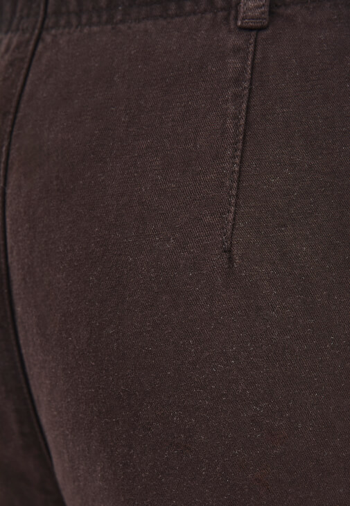 Wide-Leg Pantolon ve Kazak Kombini