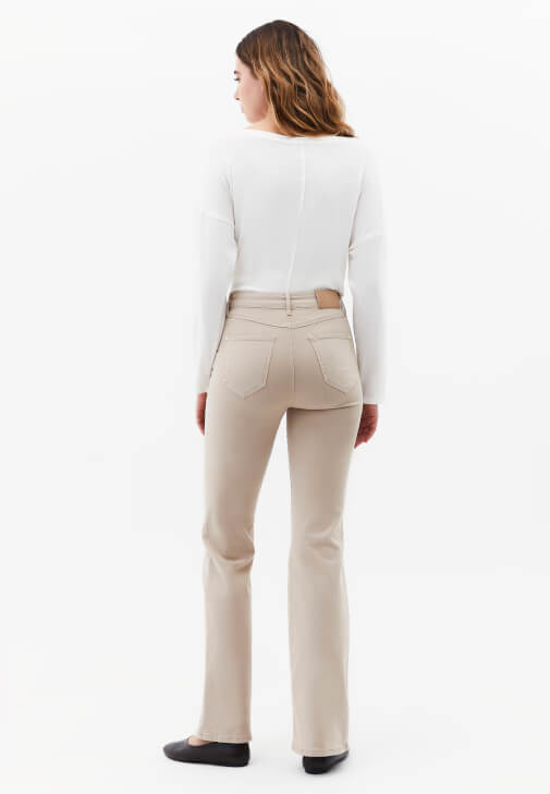 Bootcut Pantolon ve Ceket Kombini