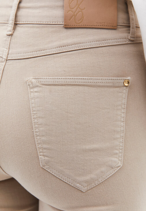 Bootcut Pantolon ve Ceket Kombini