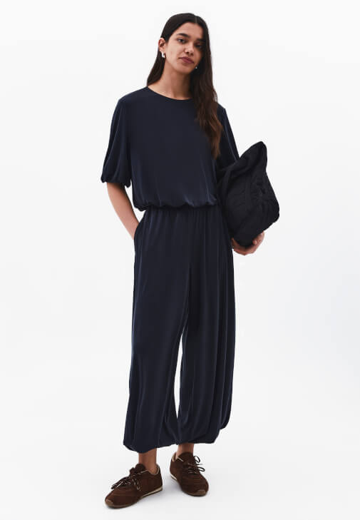  Balon Kollu Tişört ve Pantolon Kombini