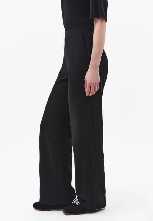 Modal Pantolon ve Kapitoneli Mont Kombini