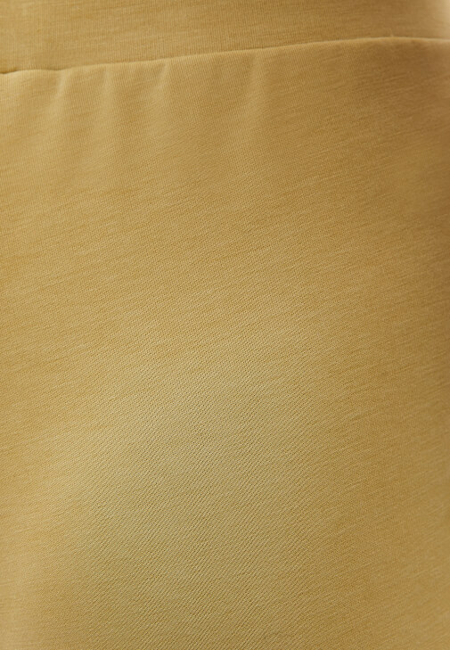 Modal Pantolon ve Triko Kazak Kombini