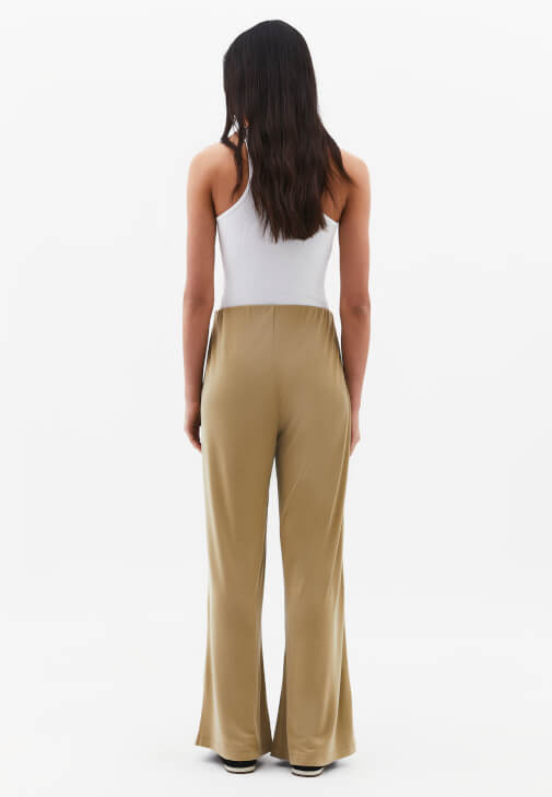 Wide-Leg Pantolon ve Crop Top Kombini