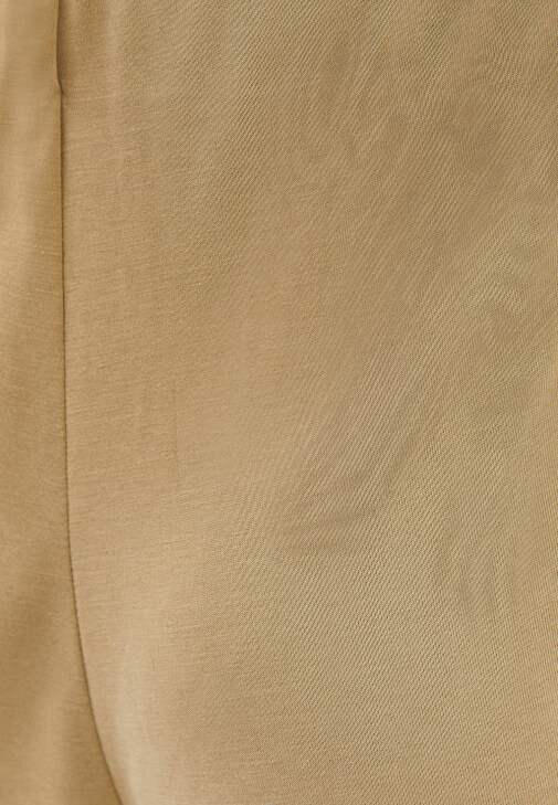 Wide-Leg Pantolon ve Crop Top Kombini