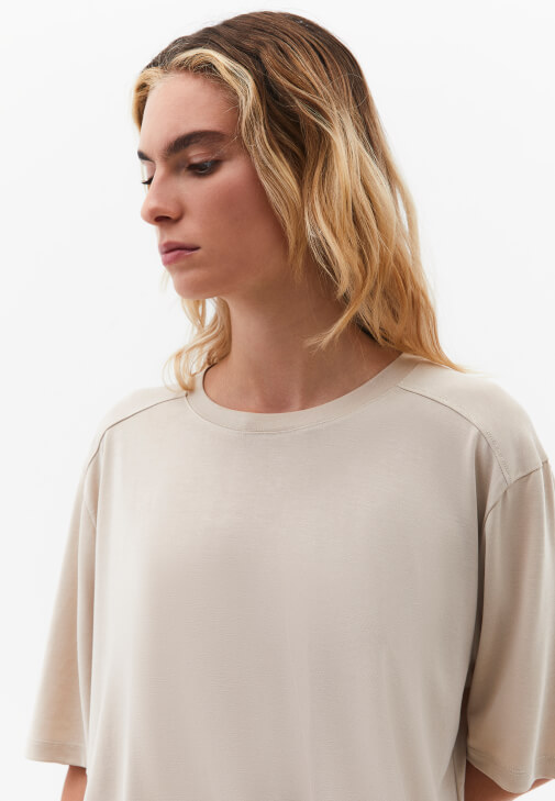 Oversize Tişört ve Seamless Tayt Kombini