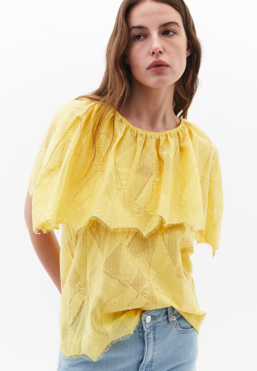 Dantel Bluz ve Denim Pantolon Kombini