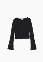 Bayan Siyah Dantelli Bot Yaka Tişört