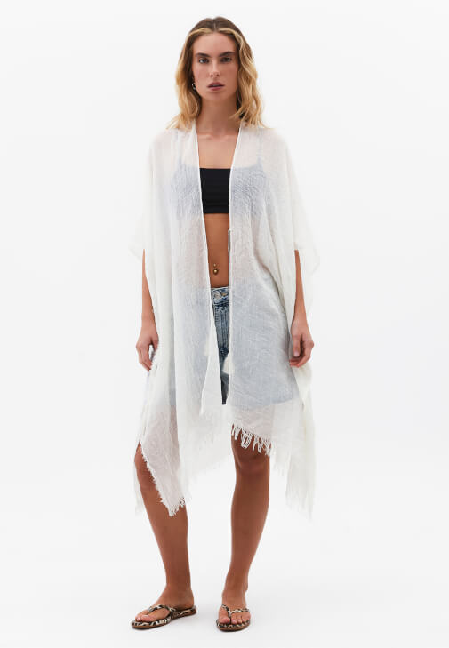 Kimono ve Denim Şort Kombini