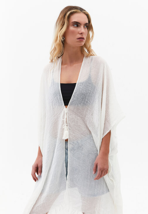 Kimono ve Denim Şort Kombini