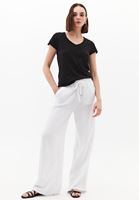 Bayan Siyah Pamuklu V Yaka Tişört