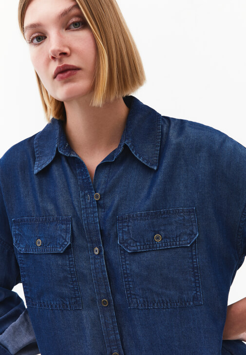 Denim Gömlek ve Denim Pantolon Kombini